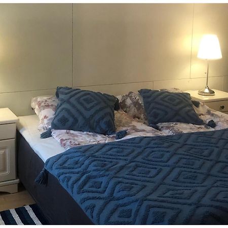 Stor Laegenhet I Elofstorps Missionshus Bed & Breakfast Kristinehamn Exterior foto