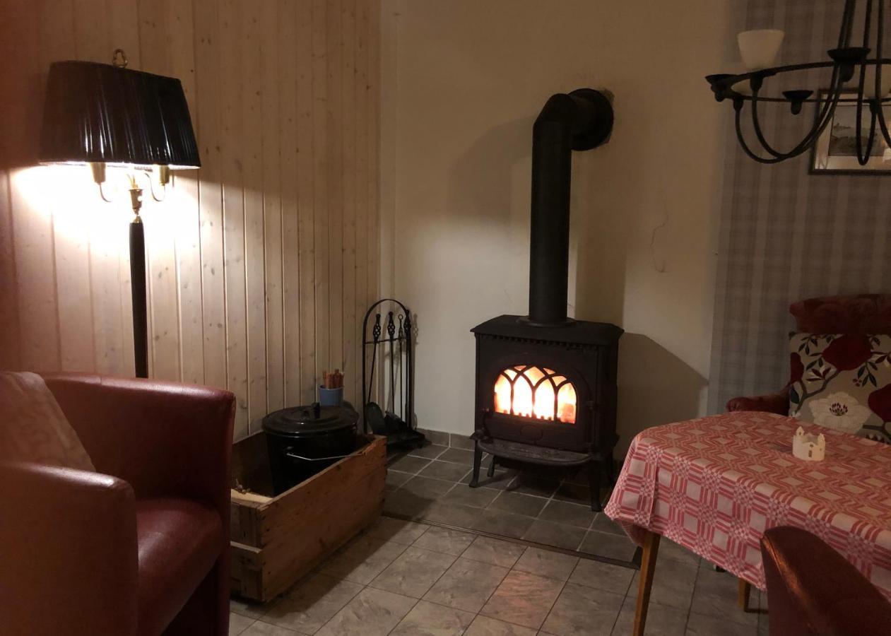 Stor Laegenhet I Elofstorps Missionshus Bed & Breakfast Kristinehamn Exterior foto